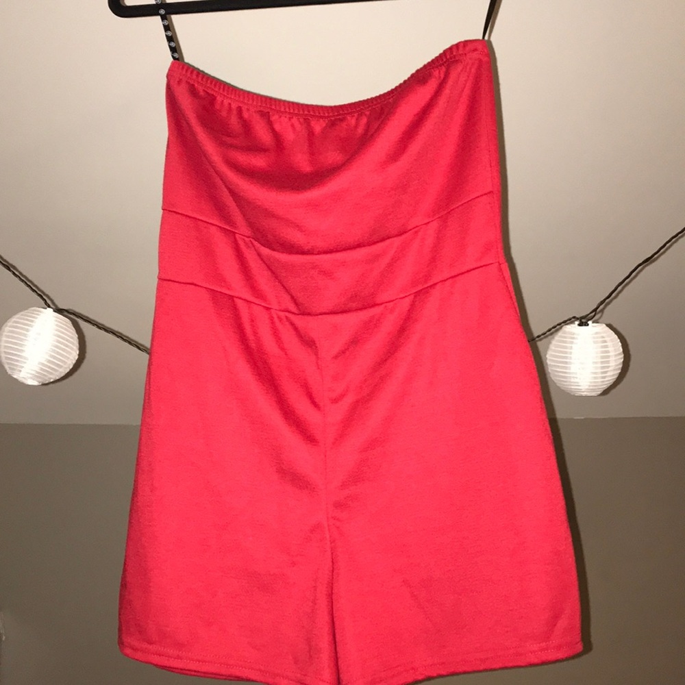 MISSGUIDED “Bandeau Playsuit”/Jumper/Romper